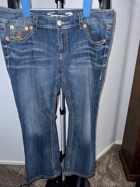 Seven7 Dark Blue Women's Denim Jeans with Contrast Stitching